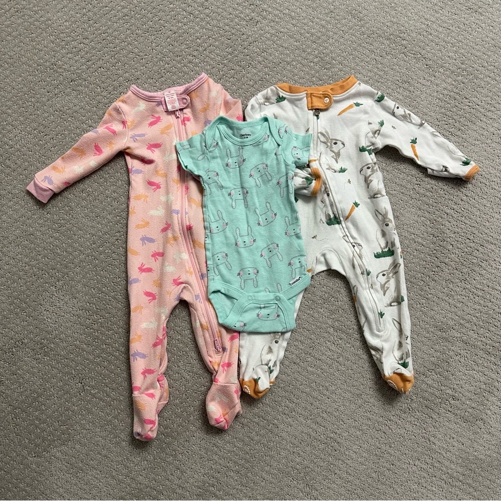 Baby Girl Easter Clothes Sleepers PJs Onesie size 0-3